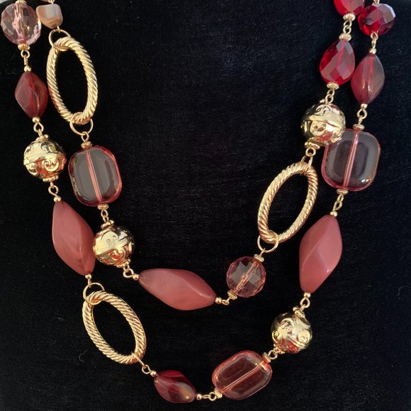 Ballet Stone Bead Chain Glass Statement Necklace - Picture 7 of 8